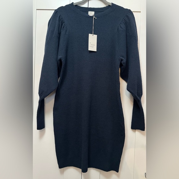 Women’s Sweater Dress Sz SM Navy Blue NEW! FIRM PRICE! - Picture 1 of 6